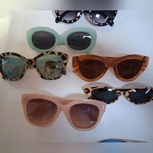 Stylish Women's Sunglasses Collection Lot Of 5 Decades